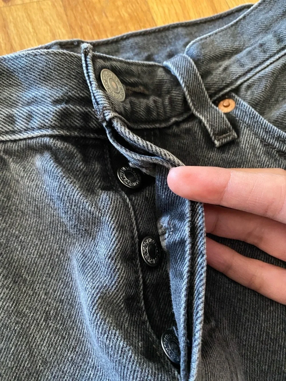 Levi’s 501 90’s Jean - Picture 3 of 8